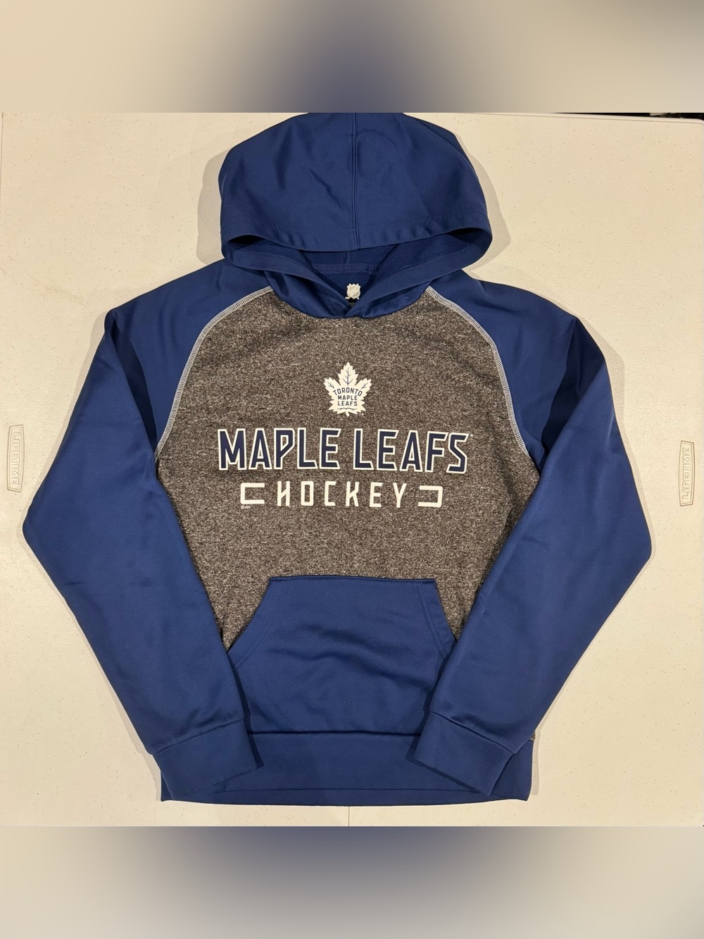Fanatics Toronto Maple Leafs Hoodie size small nhl hockey
